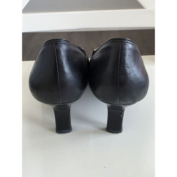 Cole Haan Classic Square Toe Black Leather Pumps Silver Tone Chain Link - Picture 7 of 7